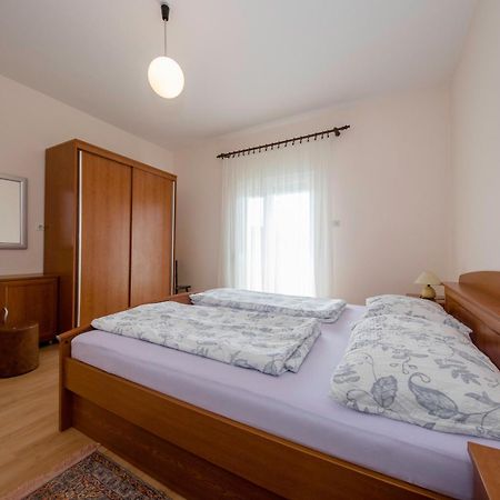 Apartments By The Sea Supetarska Draga - Donja, Rab - 11769 ห้อง รูปภาพ