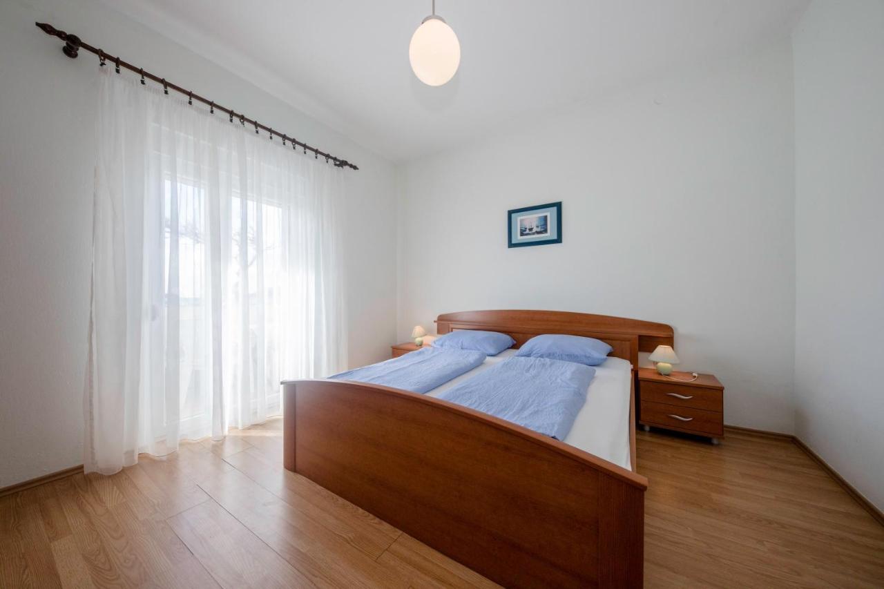 Apartments By The Sea Supetarska Draga - Donja, Rab - 11769 ภายนอก รูปภาพ