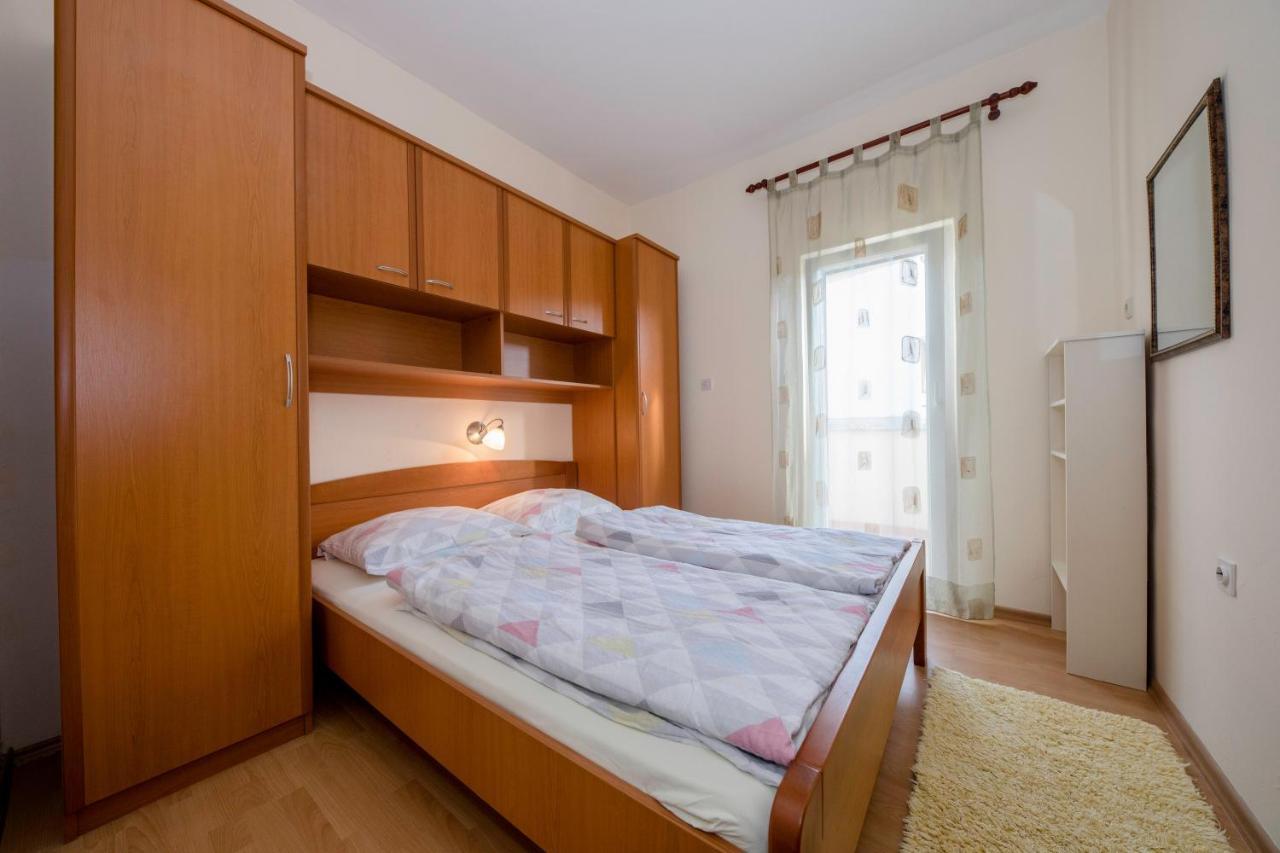 Apartments By The Sea Supetarska Draga - Donja, Rab - 11769 ภายนอก รูปภาพ