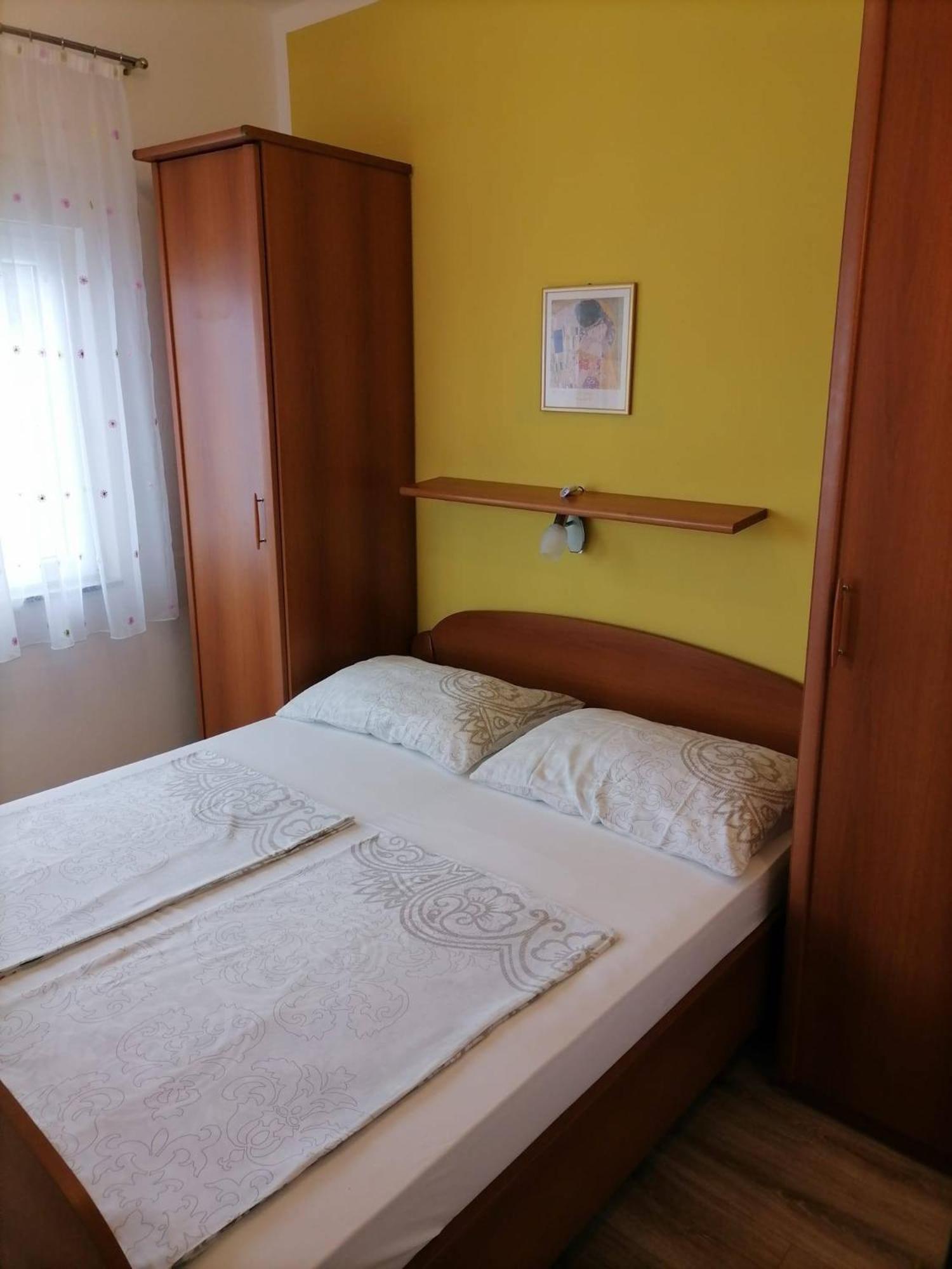 Apartments By The Sea Supetarska Draga - Donja, Rab - 11769 ภายนอก รูปภาพ