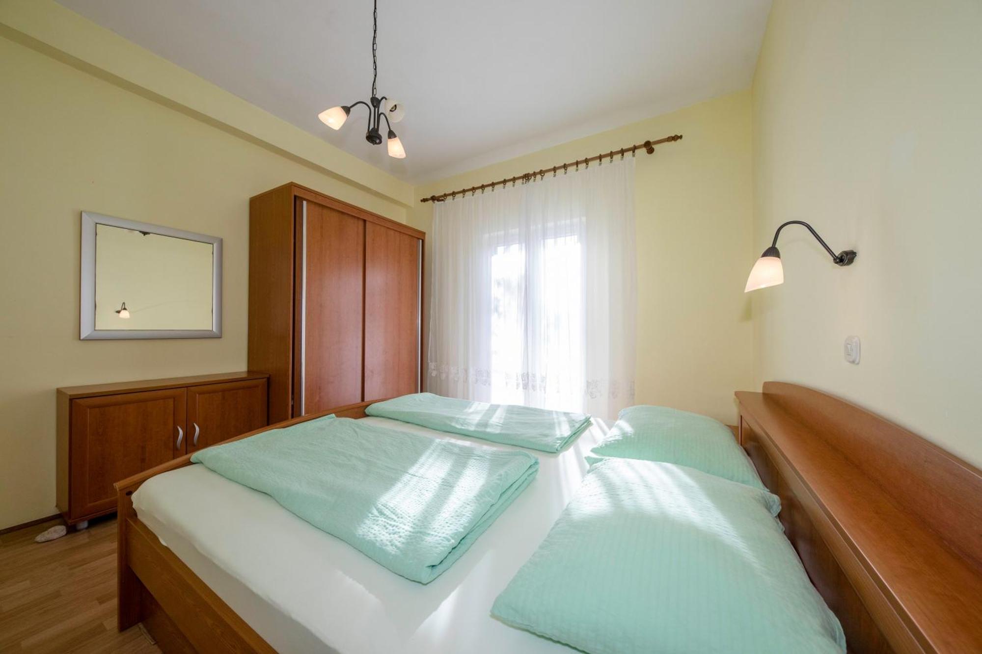 Apartments By The Sea Supetarska Draga - Donja, Rab - 11769 ห้อง รูปภาพ